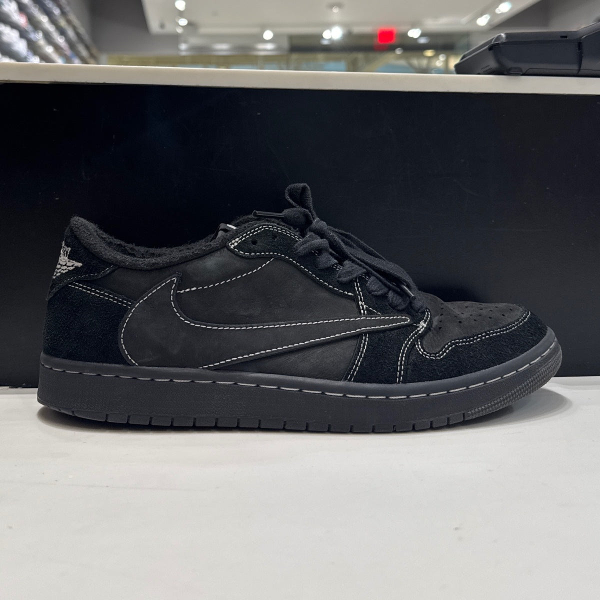 Jordan 1 Retro Low OG SP Travis Scott Black Phantom Size 10.5 (Moderately Worn Pre-Owned)