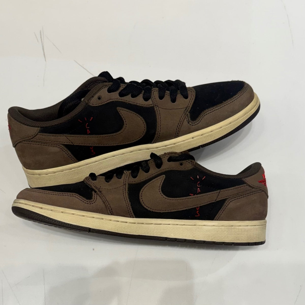 Jordan 1 Retro Low OG SP Travis Scott Mocha Size 9.5 (Heavily Worn Pre-Owned)