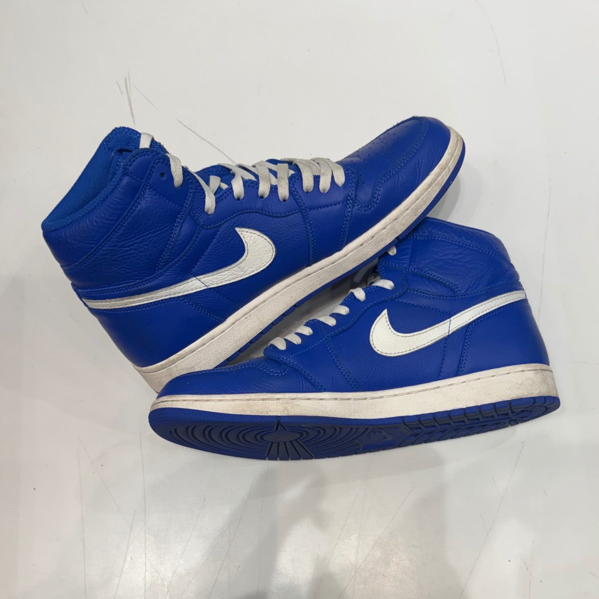 Jordan 1 Retro High Hyper Royal Size 12 (Moderately Worn Pre-Owned)