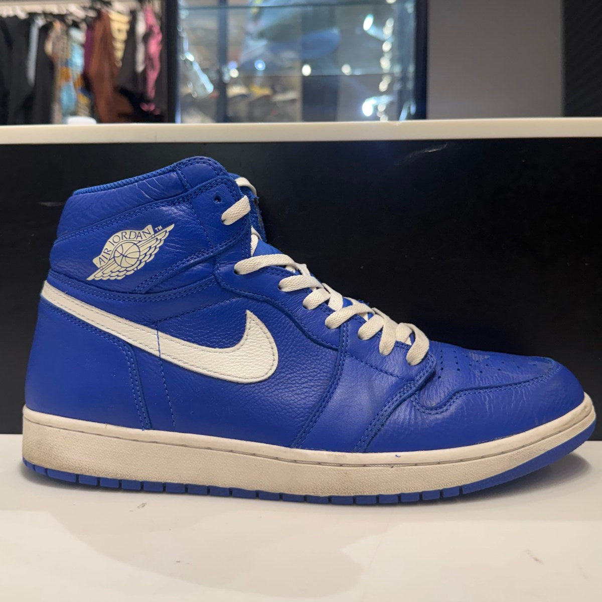 Jordan 1 Retro High Hyper Royal Size 12 (Moderately Worn Pre-Owned)