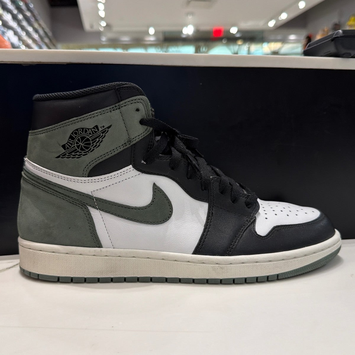 Jordan 1 Retro High Clay Green Size 11.5 (Moderately Worn Pre-Owned)