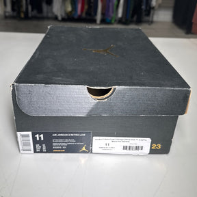 Jordan 2 Retro Low Chicago (2016) Size 11 (Lightly Worn Pre-Owned)