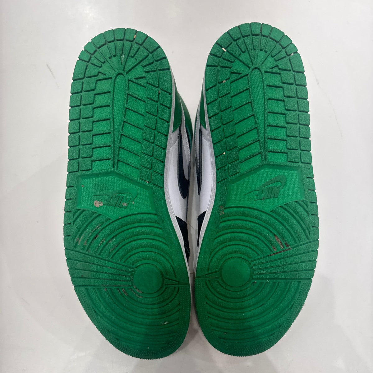 Jordan 1 Retro High OG Lucky Green Size 11.5 (Lightly Worn Pre-Owned)