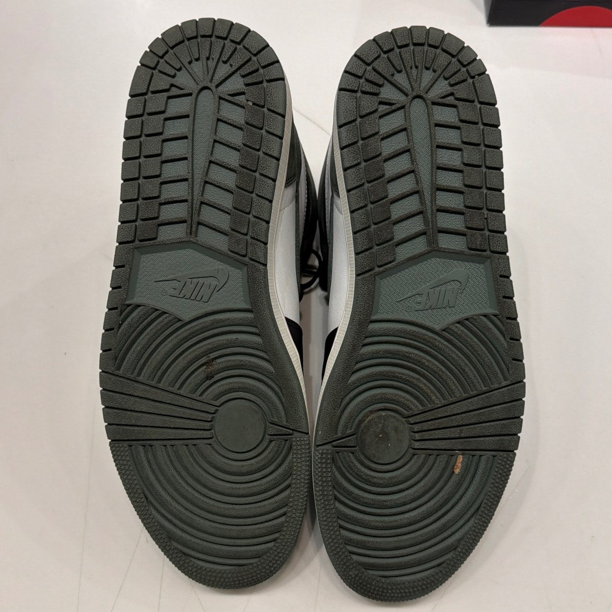 Jordan 1 Retro High Clay Green Size 11.5 (Moderately Worn Pre-Owned)