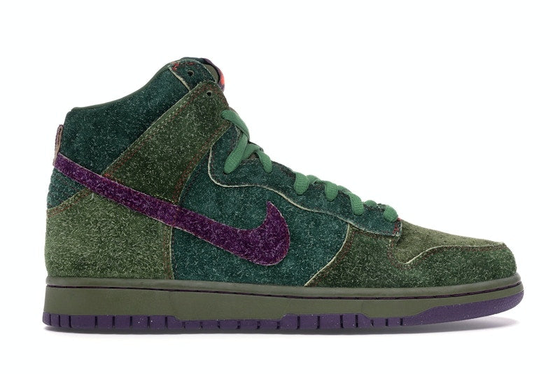 Nike SB Dunk High Skunk 420