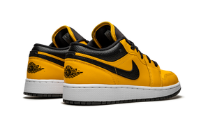 Air Jordan 1 Low “University Gold / Black” (GS)