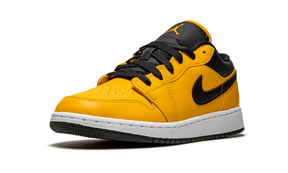 Air Jordan 1 Low “University Gold / Black” (GS)