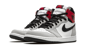 Air Jordan 1 Retro "Smoke Grey"