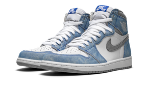 Air Jordan 1 Retro High "Hyper Royal"