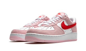 Nike Air Force 1 07 QS Valentine's Day Love Letter